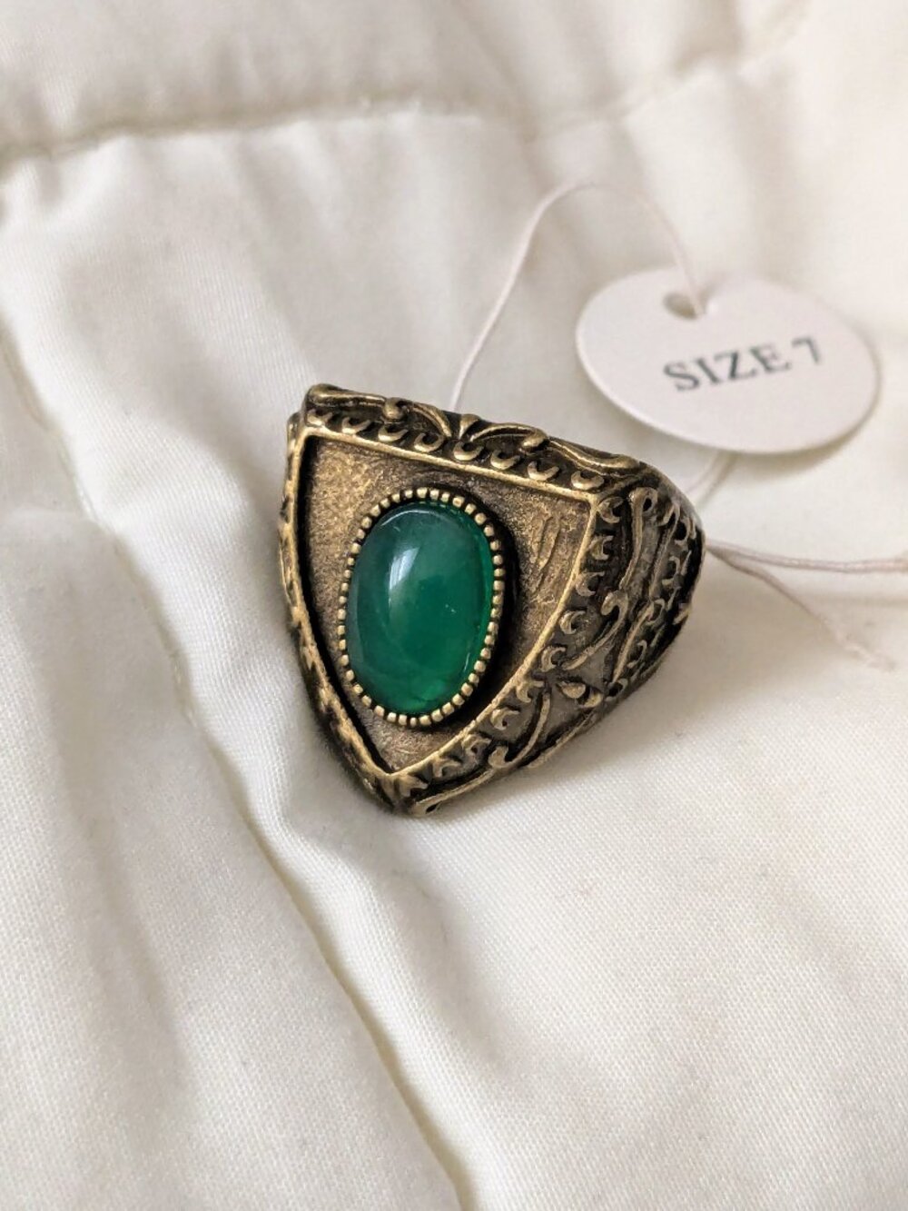 Lia Sophia Kiam Collection Shield Signet Ring Jade Green Cabochon Size 7 NWT
